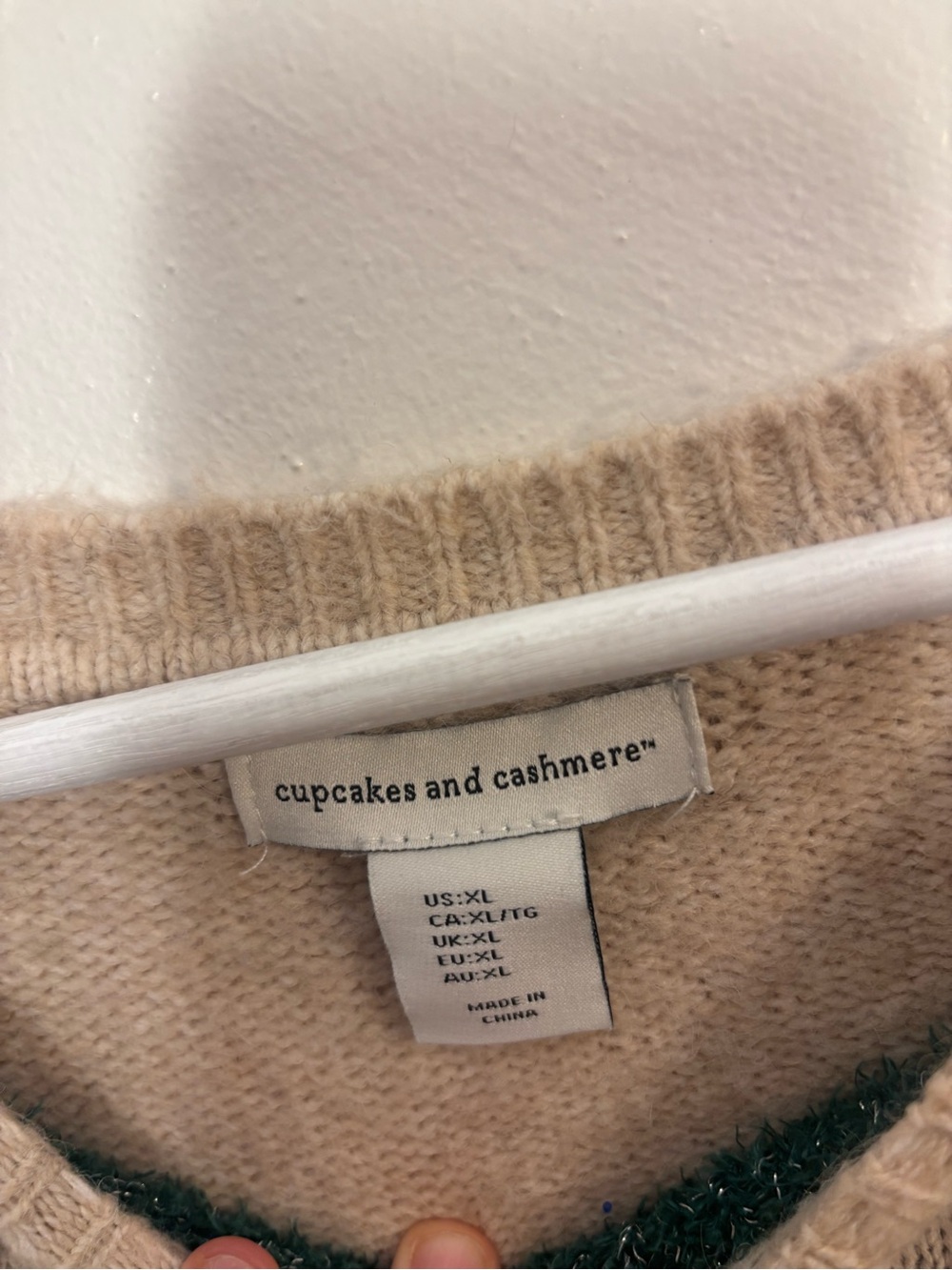 Cupcakes & Cashmere Holiday Crewneck Sweater with Green Reindeer Size XL - Picture 3 of 6